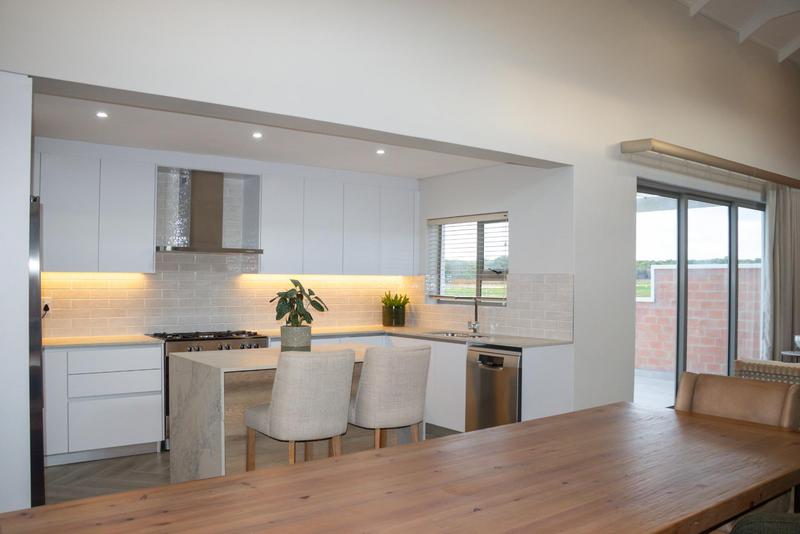 2 Bedroom Property for Sale in Stilbaai Wes Western Cape